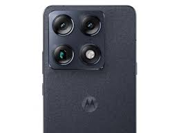 Motorola Signature 5G–165 Hz LTPO